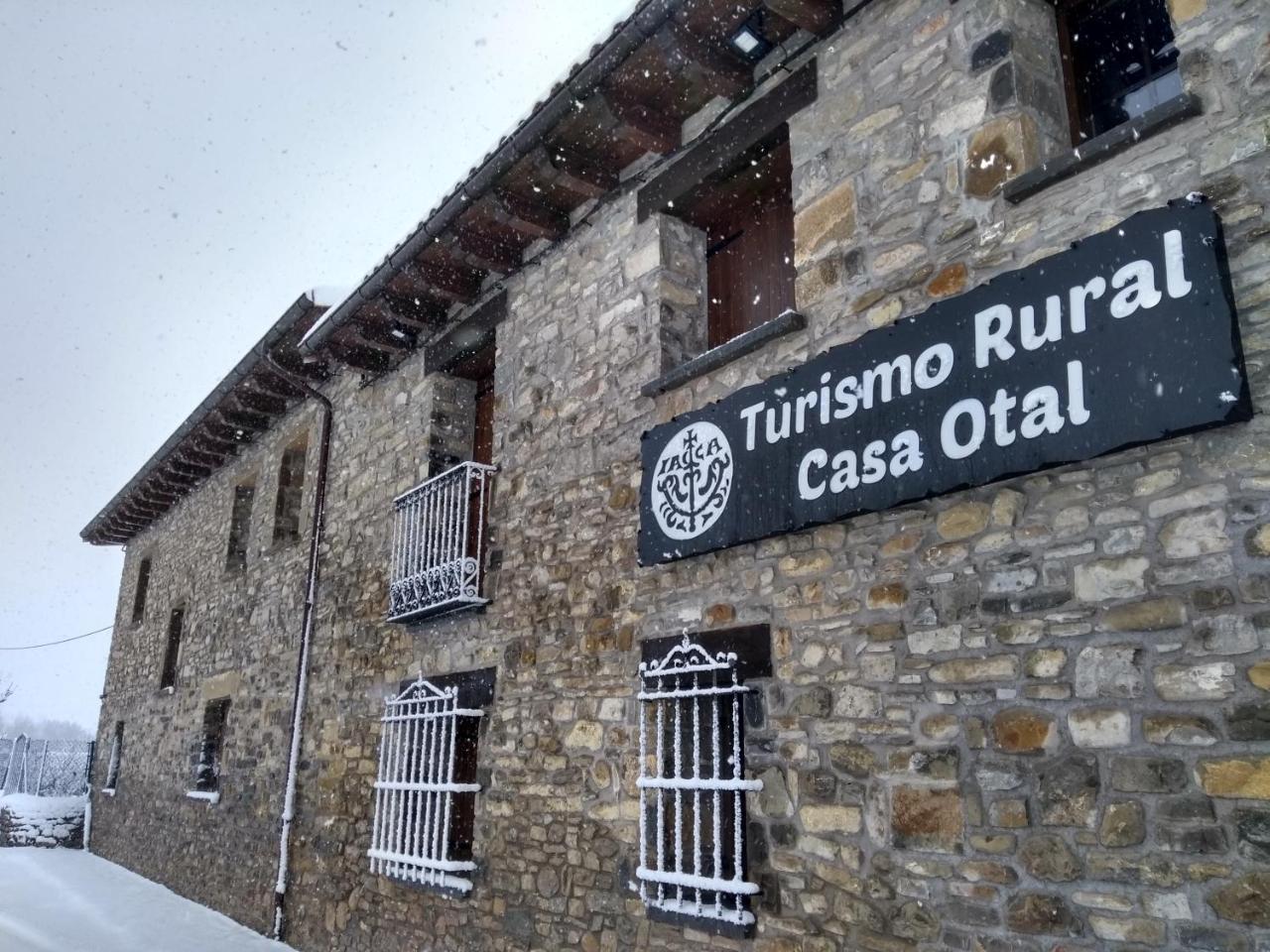 Casa Otal Jaca Exterior foto